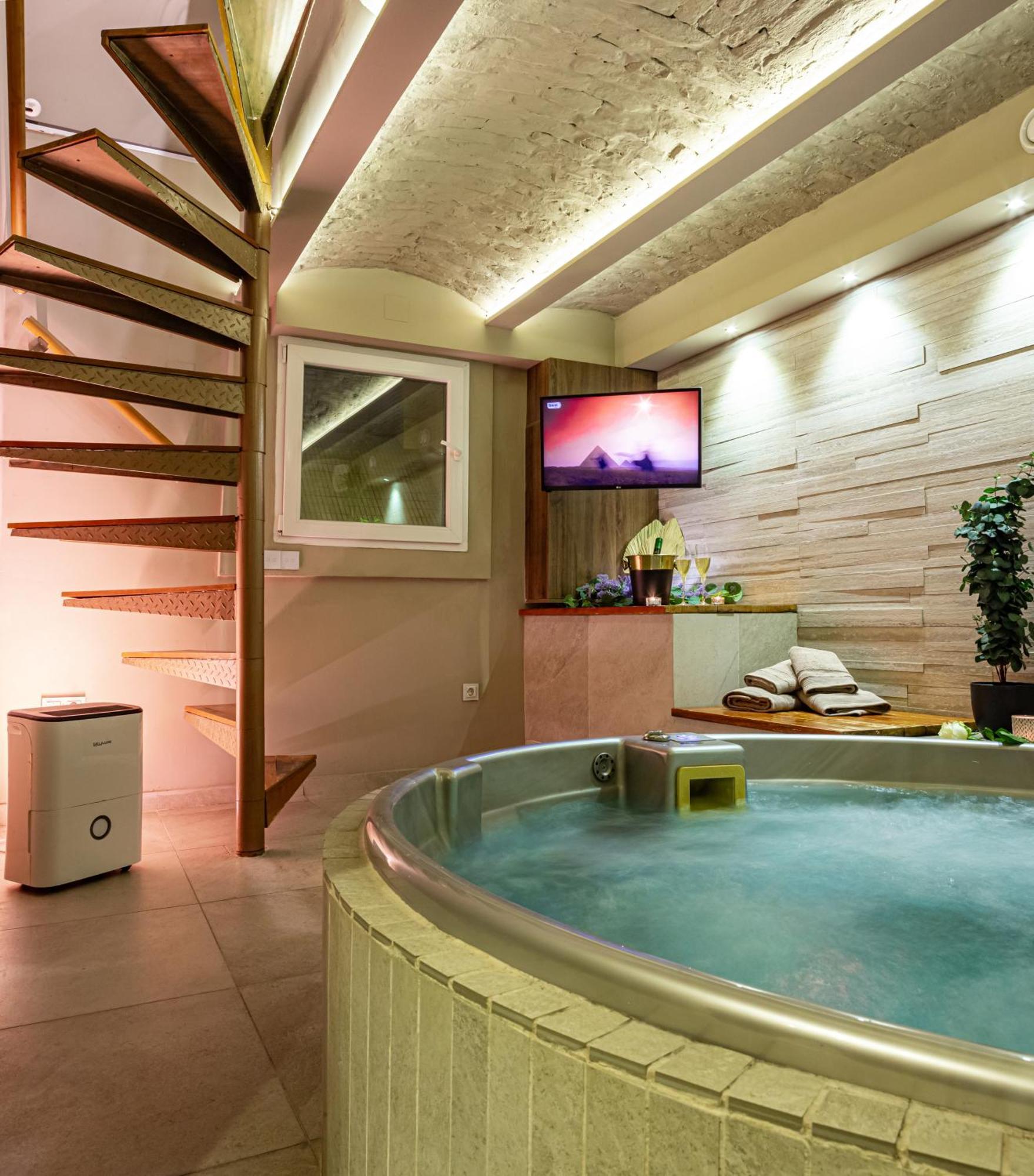 Venus Apartment With Jacuzzi And Sauna - City Center Белград Экстерьер фото