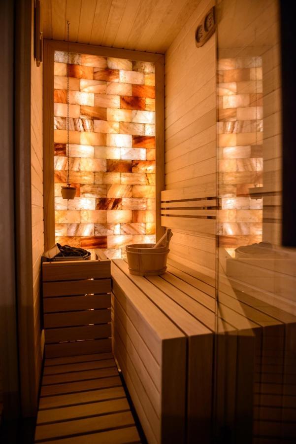 Venus Apartment With Jacuzzi And Sauna - City Center Белград Экстерьер фото